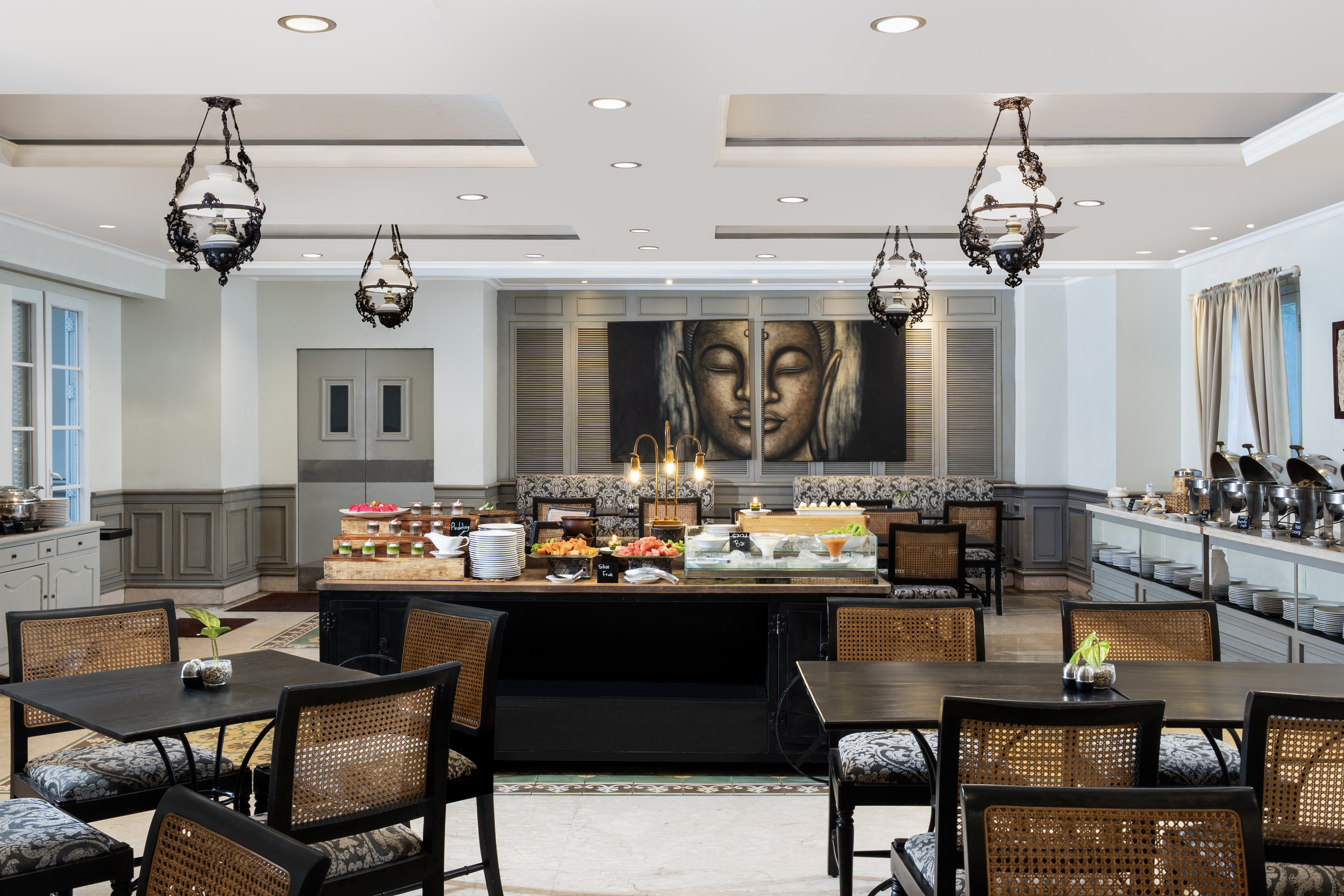 Restaurant Gallery 1